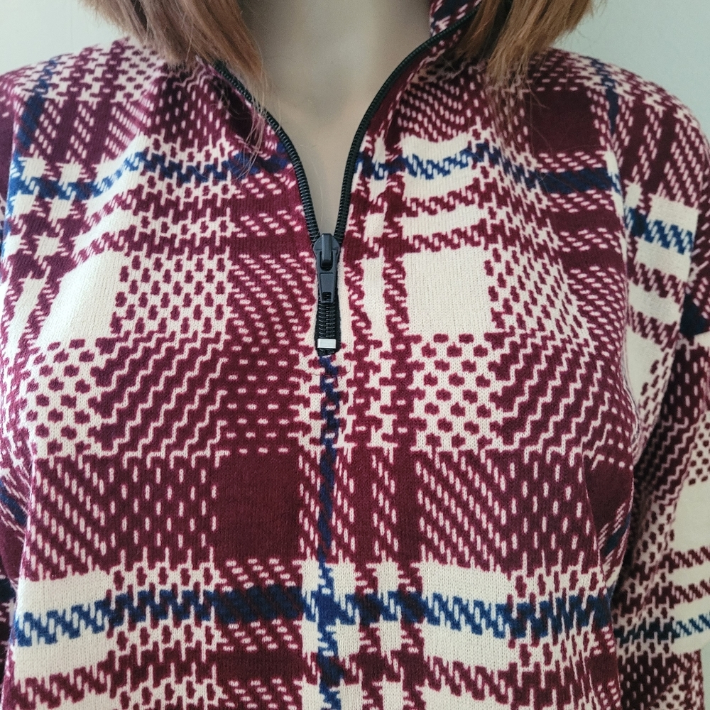 Burgundy Striped Plaid Cropped Short Set - Picture 6 of 8